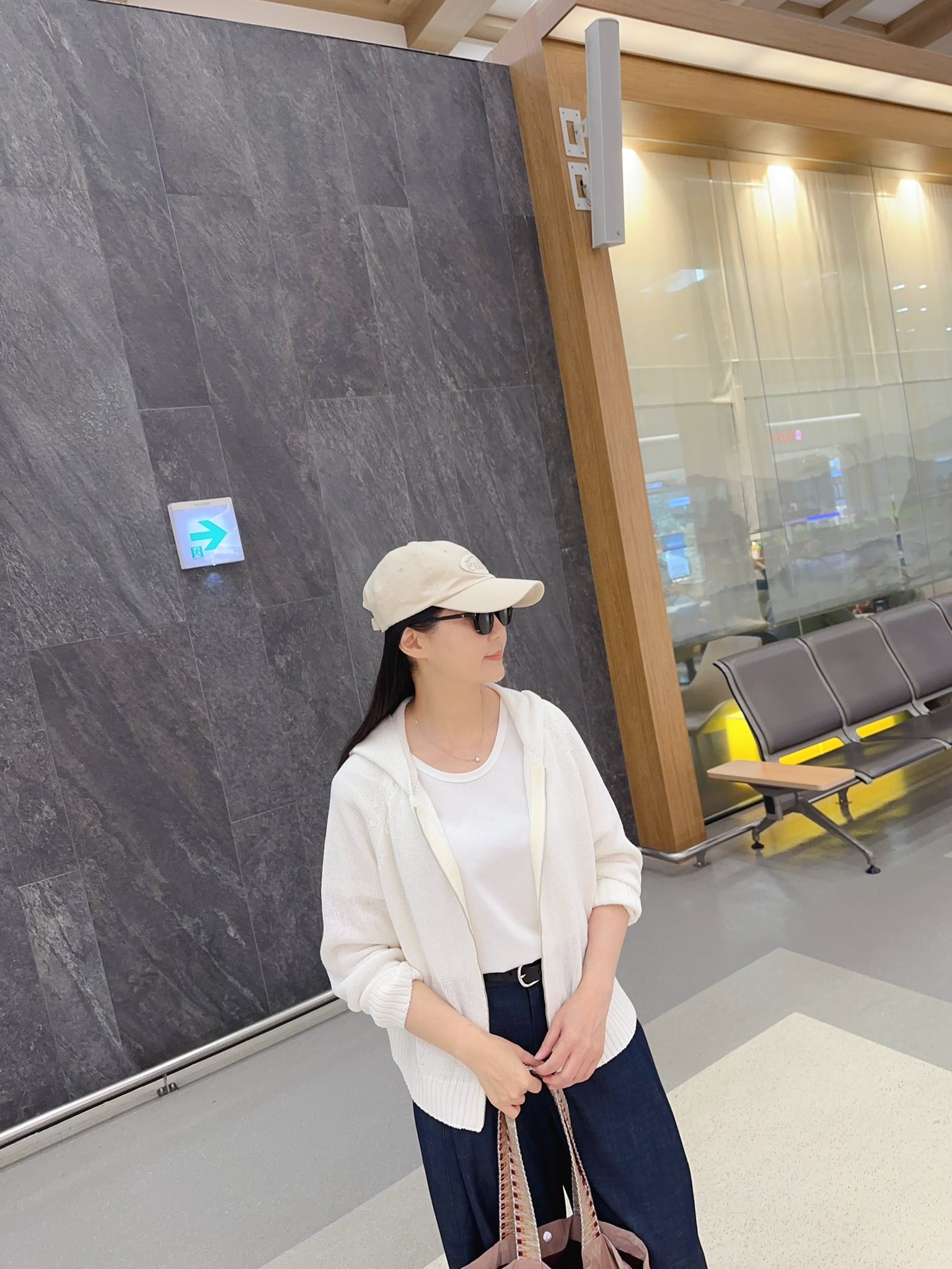 B123.星星家30%韓紙新布料連帽外套