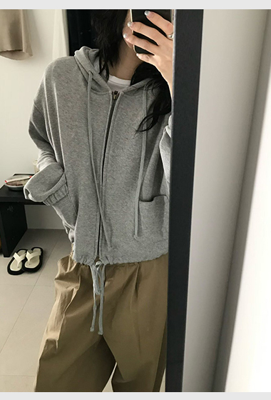 B76.小V家俏麗連帽短外套