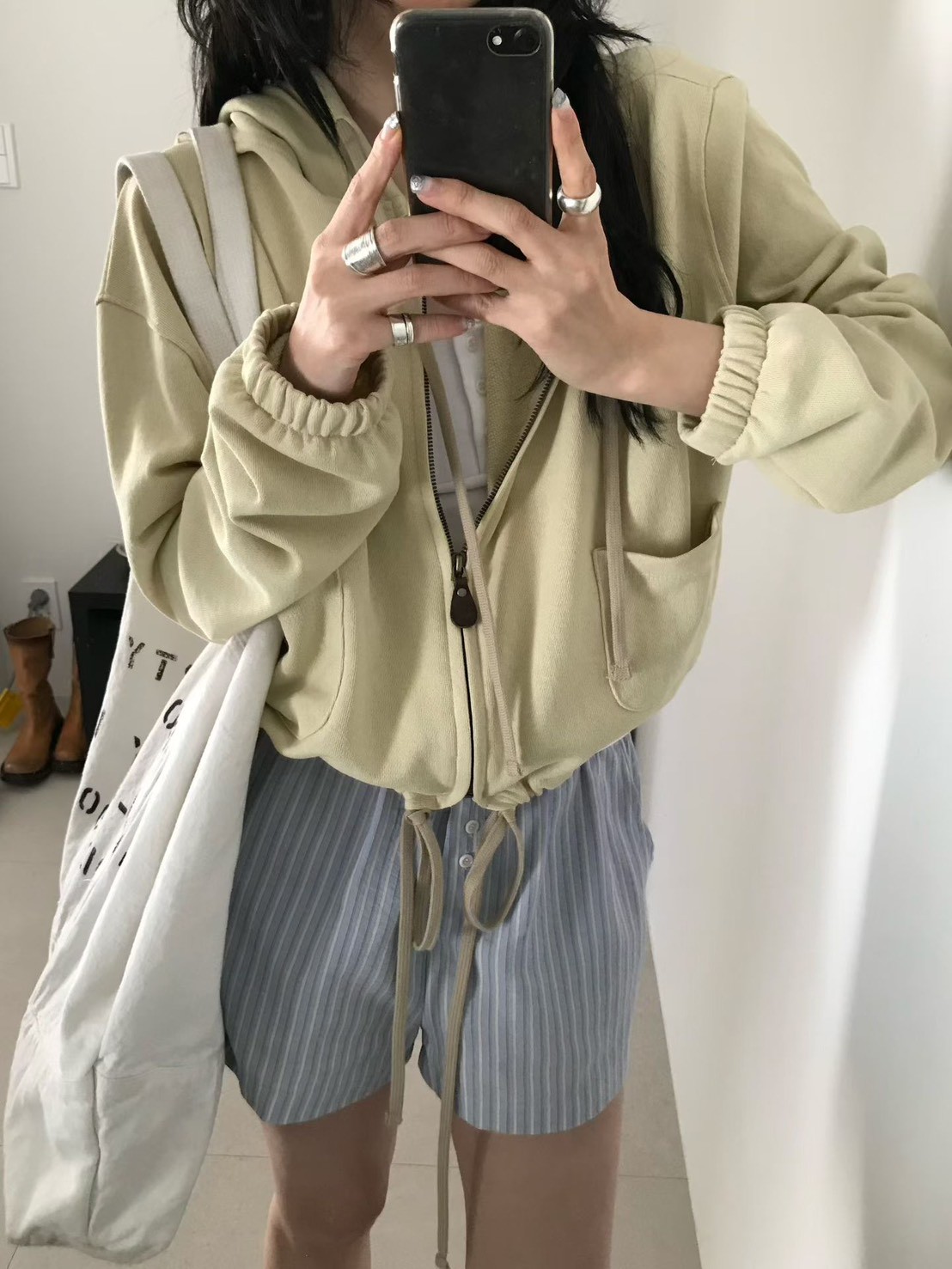 B76.小V家俏麗連帽短外套