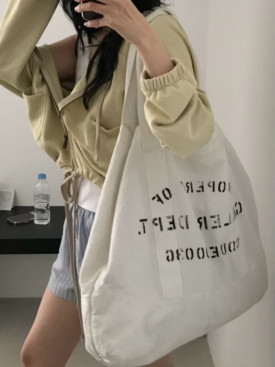 B76.小V家俏麗連帽短外套