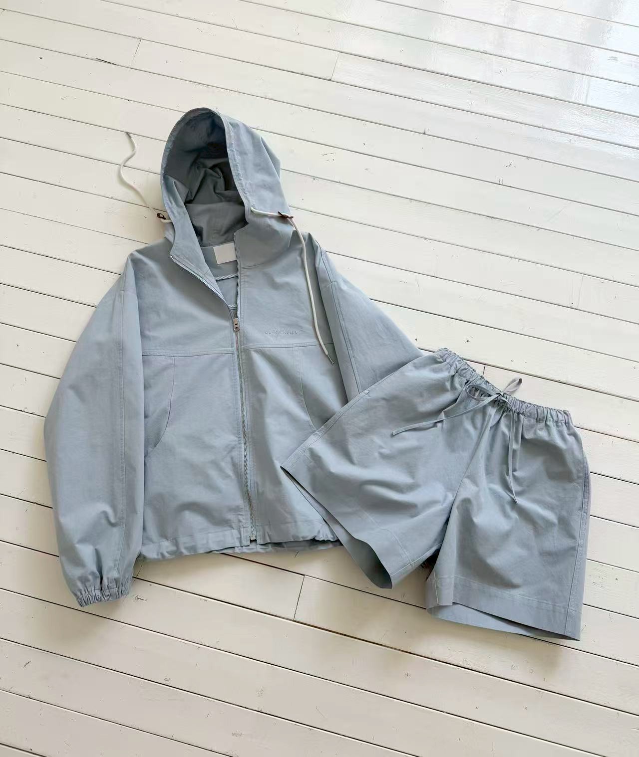 B11.馬卡龍連帽防風外套