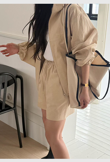 B11.馬卡龍連帽防風外套