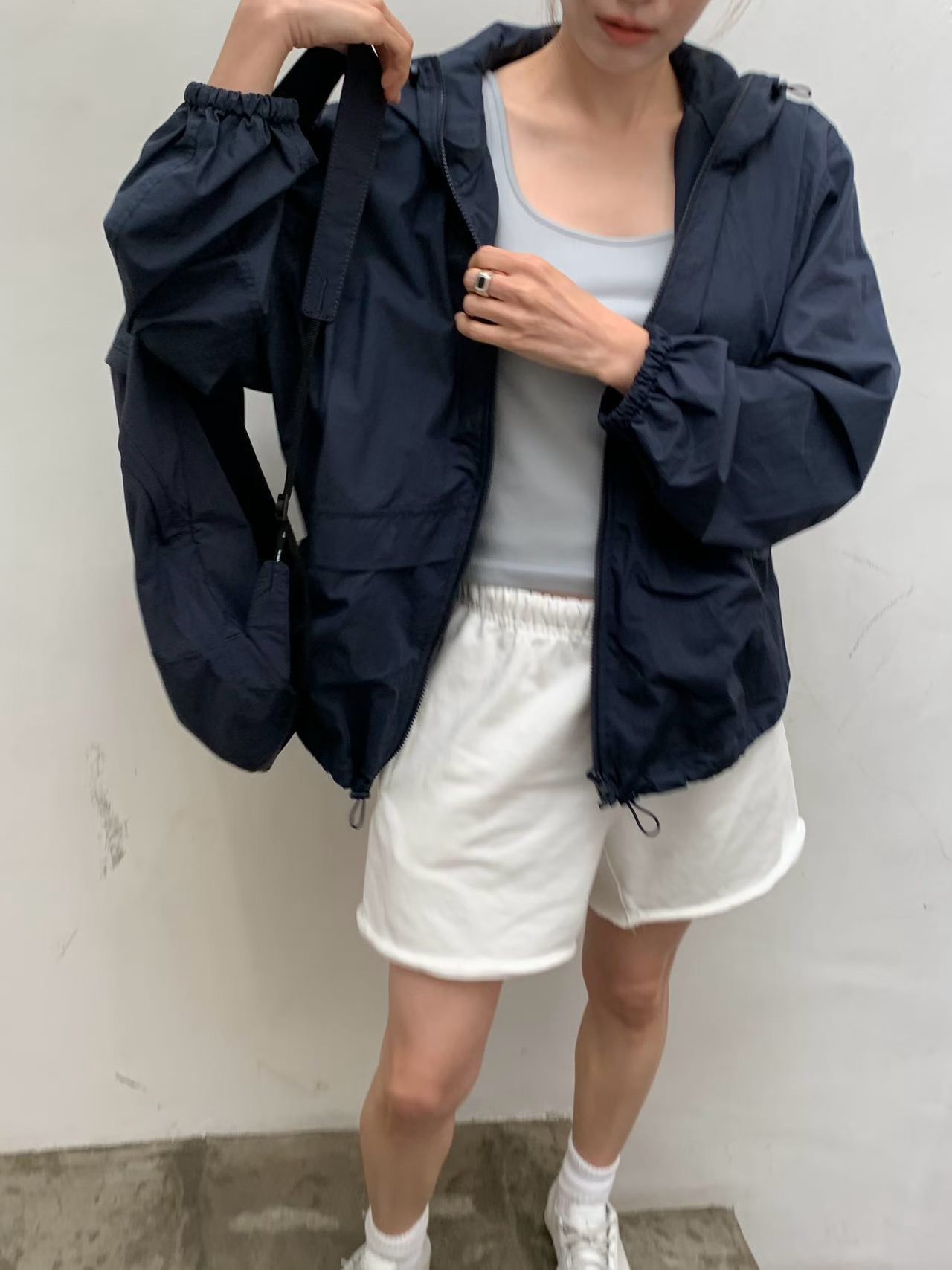 B106.纖瘦家時尚防風連帽外套