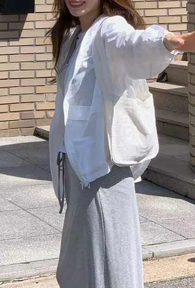 B106.纖瘦家時尚防風連帽外套