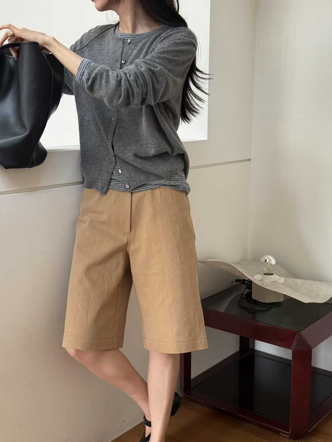 A35.瘦瘦歐膩亮眼女孩針織小外套