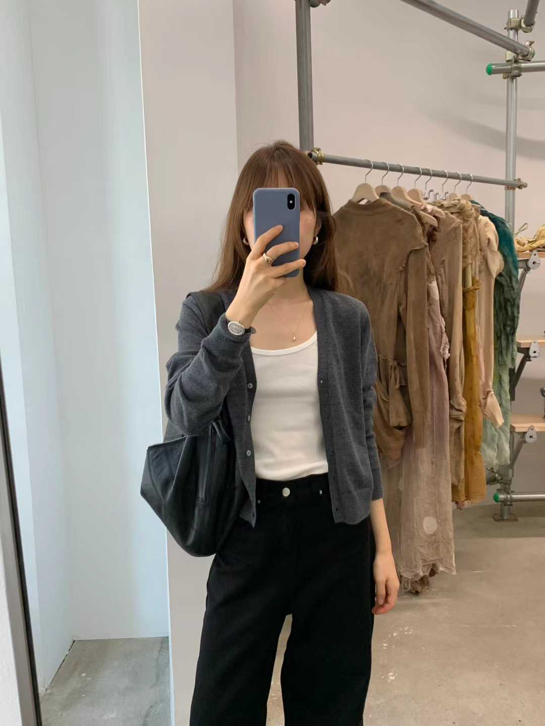 A24.顏值家V領100%MERINO WOOL無縫外套