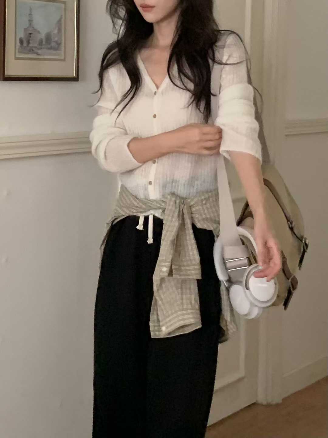 A65.小V家柔軟直坑條毛衣外套