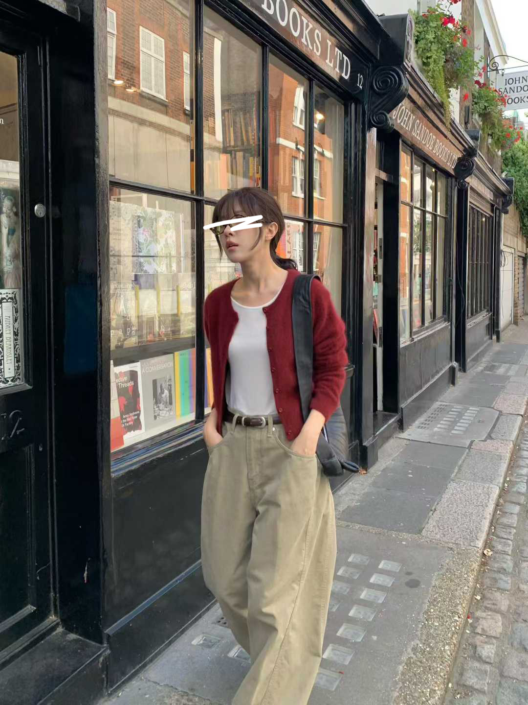 A60.小V家秋日女孩浣熊針織外套