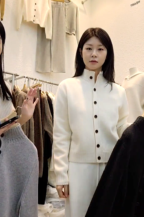 B42.星星家微立領100%羊毛排釦外套