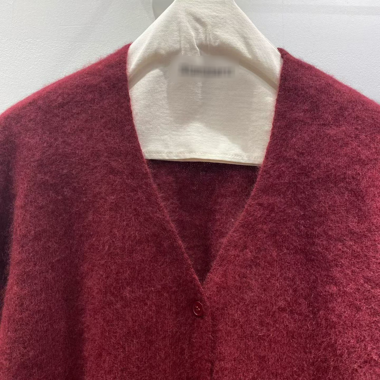 C31.高級手感95%CASHMERE V領毛衣