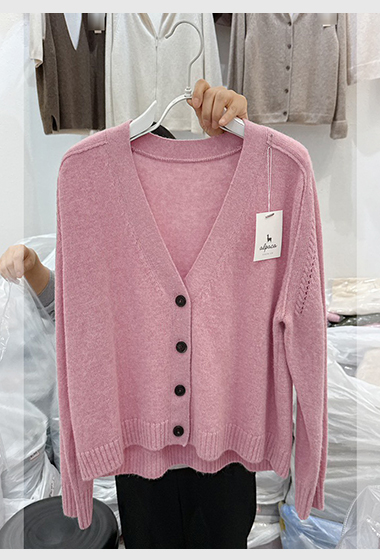 A11.木木家30%ALPACA排釦無縫外套