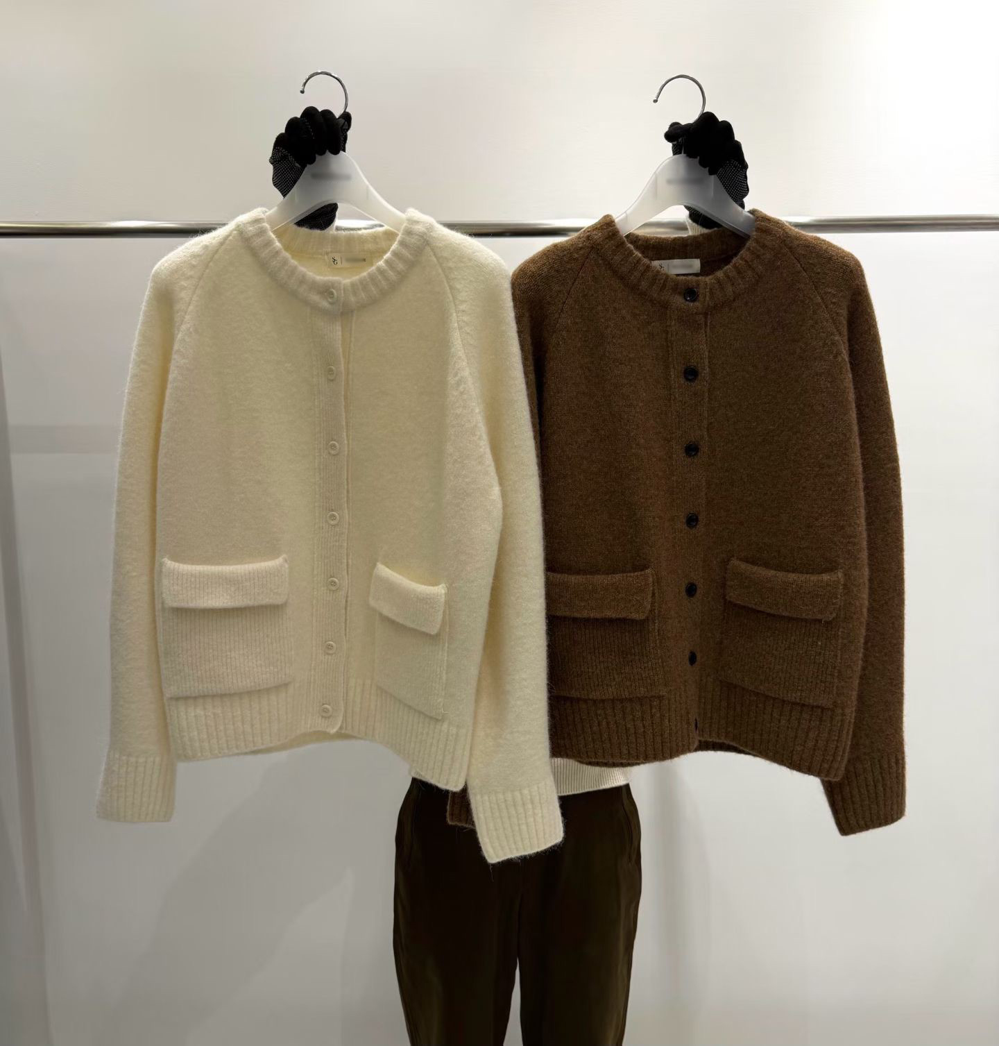 B82.質感家保暖口袋圓領針織外套