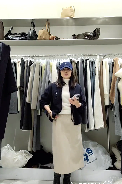 B81.質感家高領單邊口袋拉鍊外套