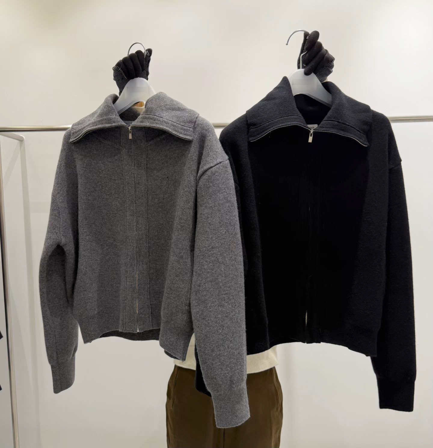 B76.質感家坑條大翻領拉鍊短外套