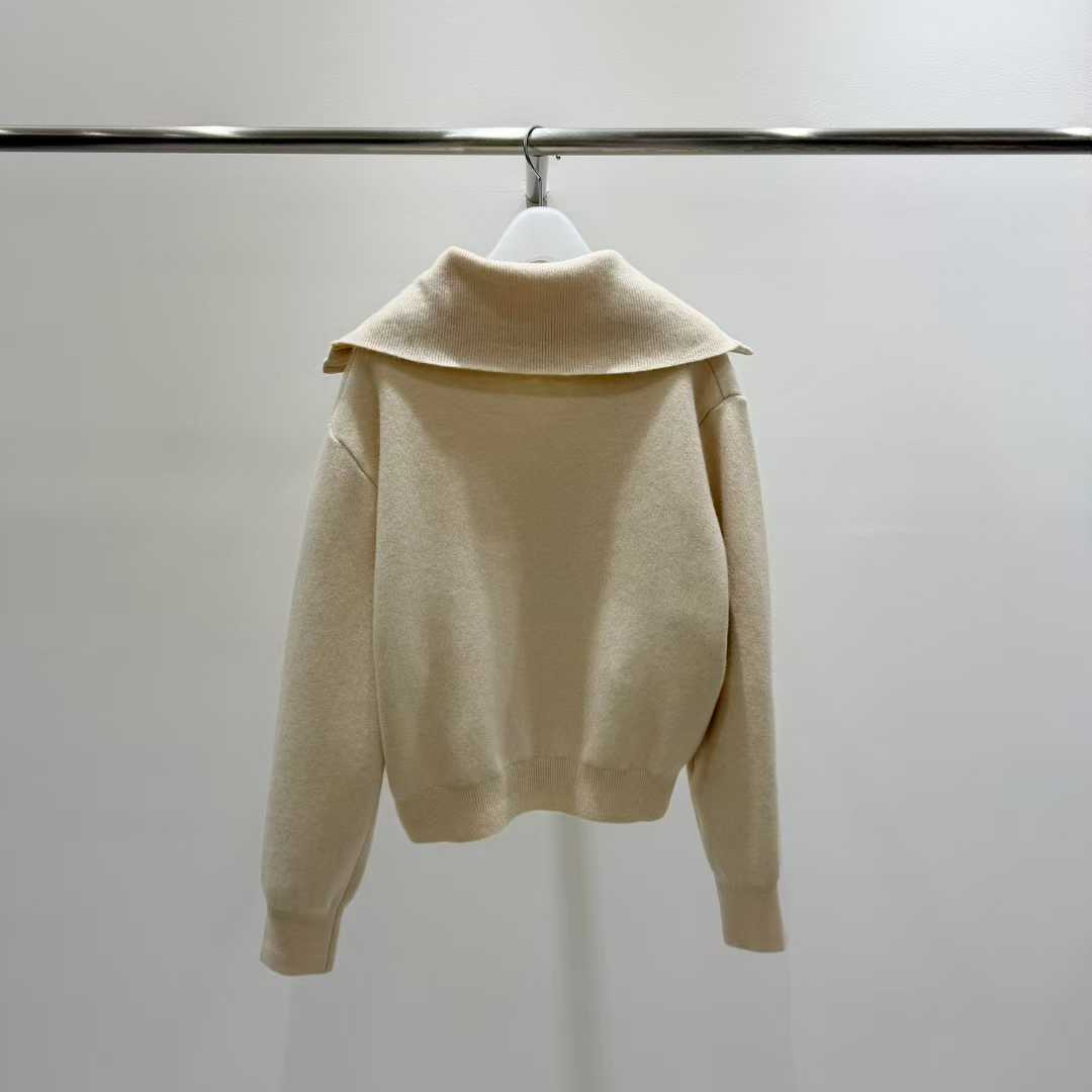 B76.質感家坑條大翻領拉鍊短外套