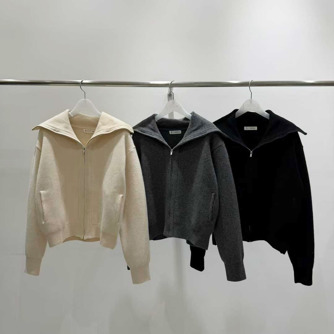 B76.質感家坑條大翻領拉鍊短外套