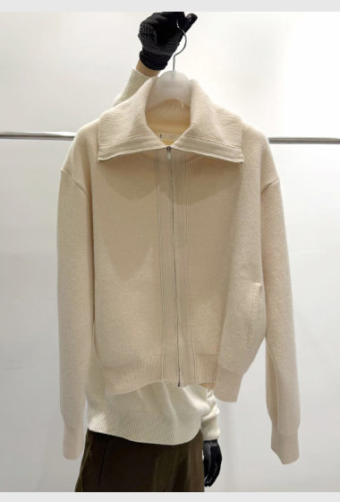 B76.質感家坑條大翻領拉鍊短外套