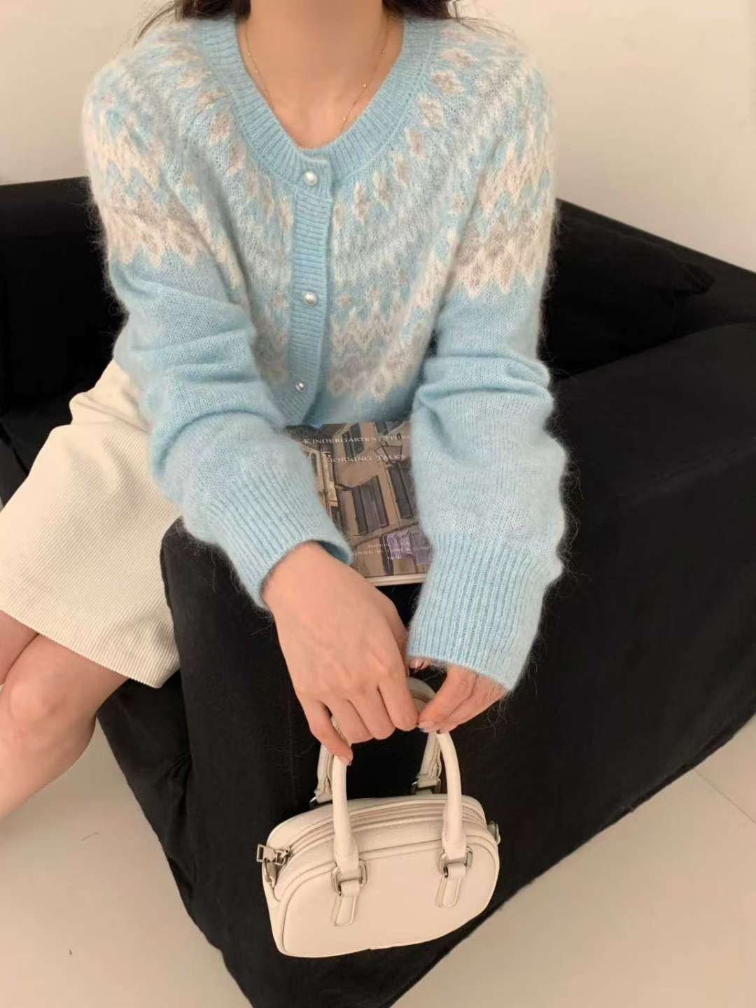 B104.可可家夢幻印花羊毛排釦外套