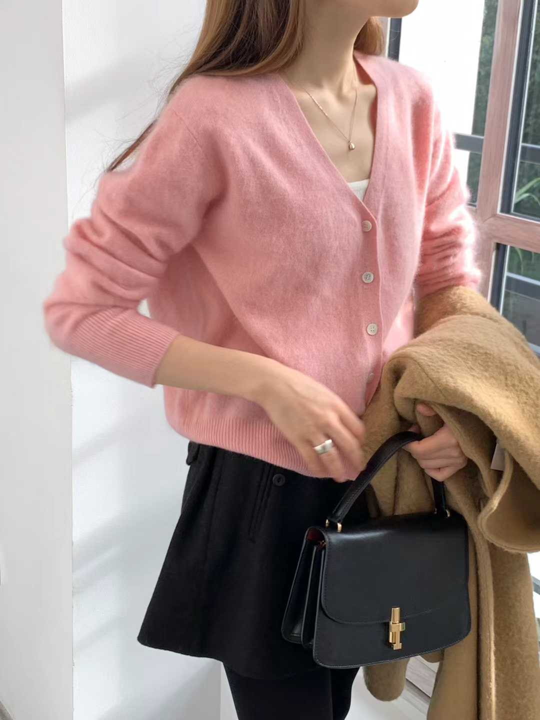 A17.顏值家V領柔美5%CASHMERE小外套