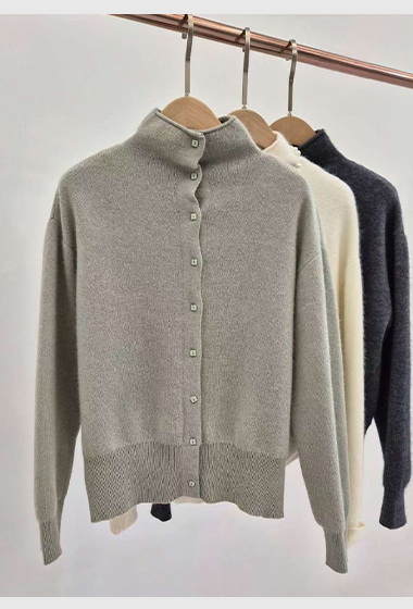 B69.可可家半高領小排釦毛衣外套