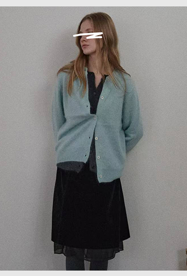 C33. 唯美10%CASHMERE毛衣小外套