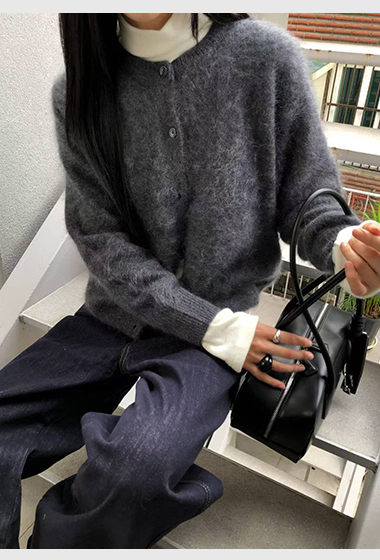 C33. 唯美10%CASHMERE毛衣小外套