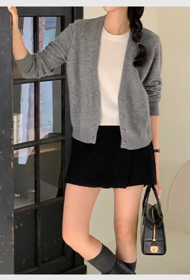 A119.造型2WAY假兩件浣熊毛衣