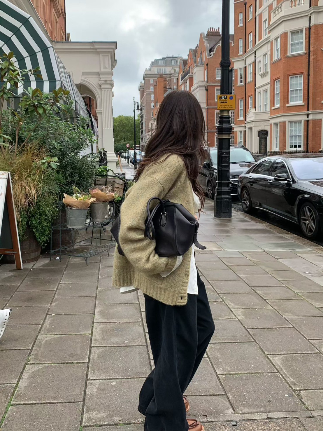 A17.小V家唯美雙口袋馬海毛衣外套