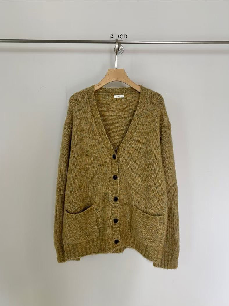 A17.小V家唯美雙口袋馬海毛衣外套