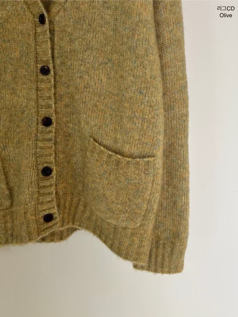 A17.小V家唯美雙口袋馬海毛衣外套