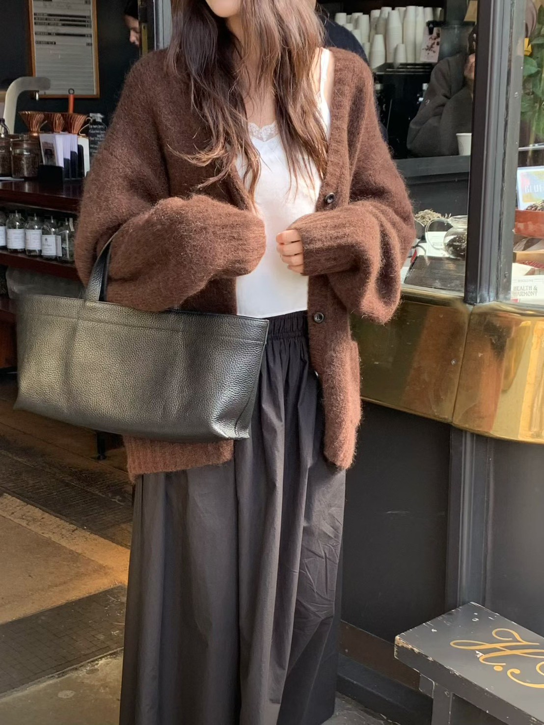 A17.小V家唯美雙口袋馬海毛衣外套