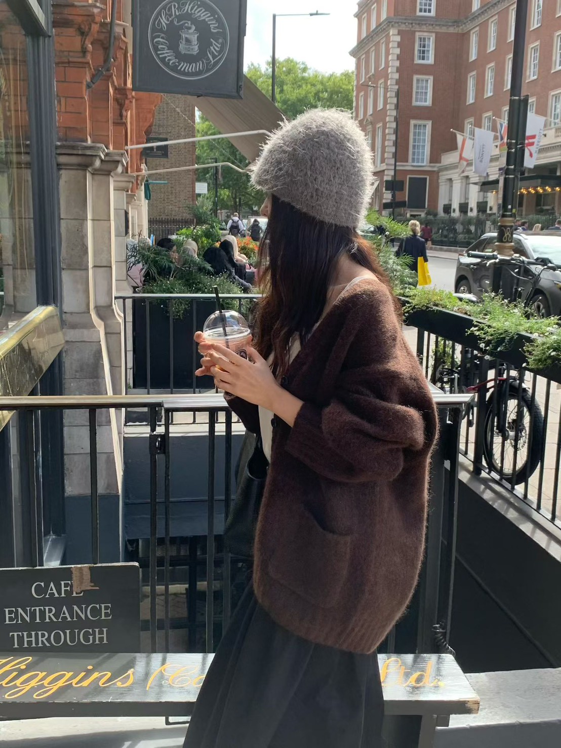 A17.小V家唯美雙口袋馬海毛衣外套