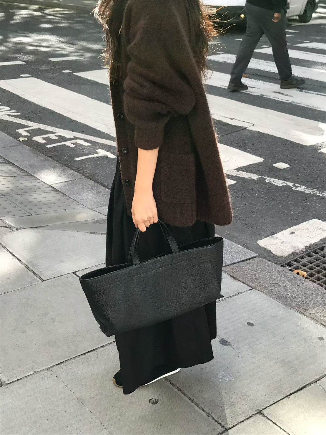 A17.小V家唯美雙口袋馬海毛衣外套