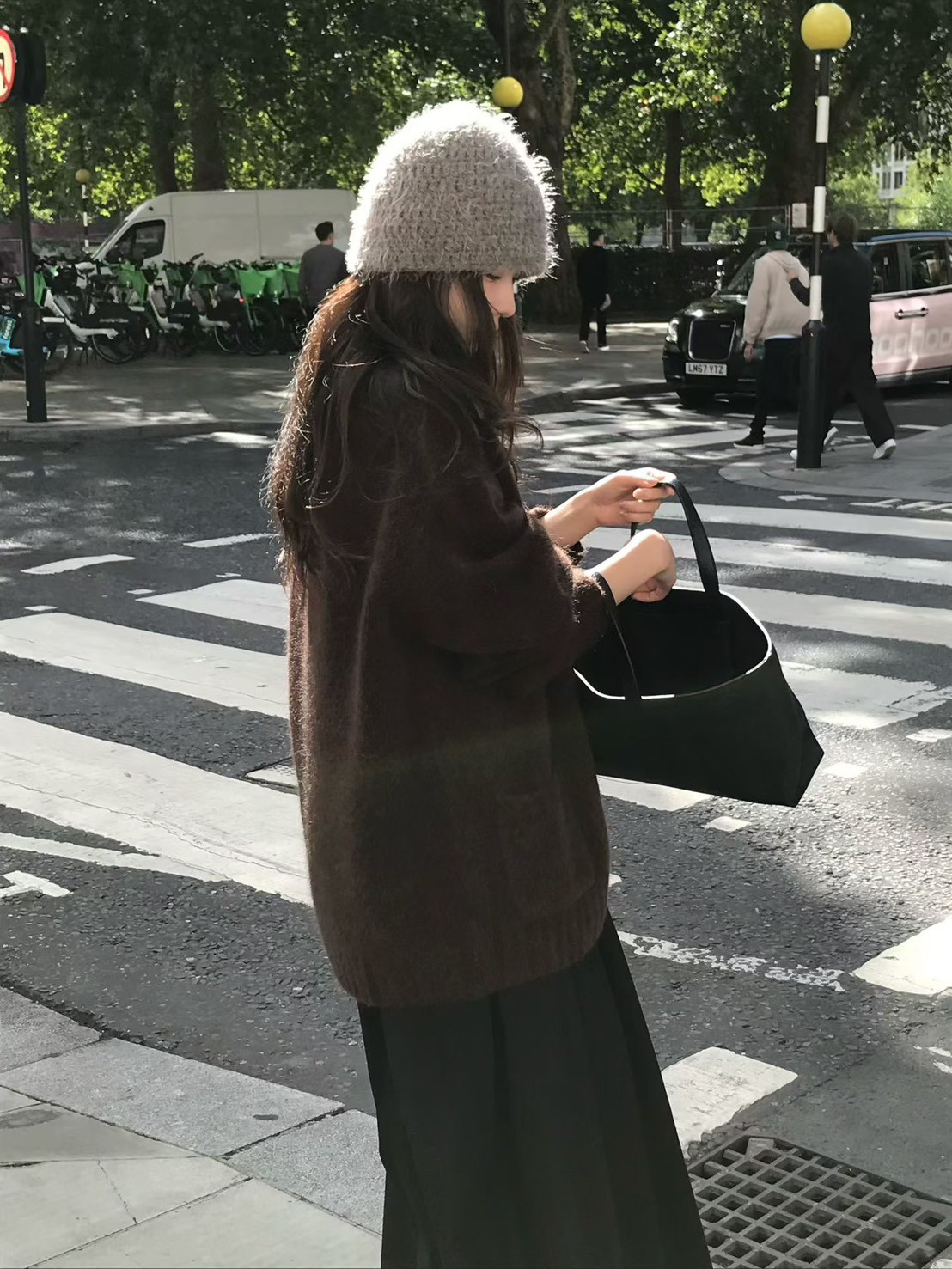 A17.小V家唯美雙口袋馬海毛衣外套