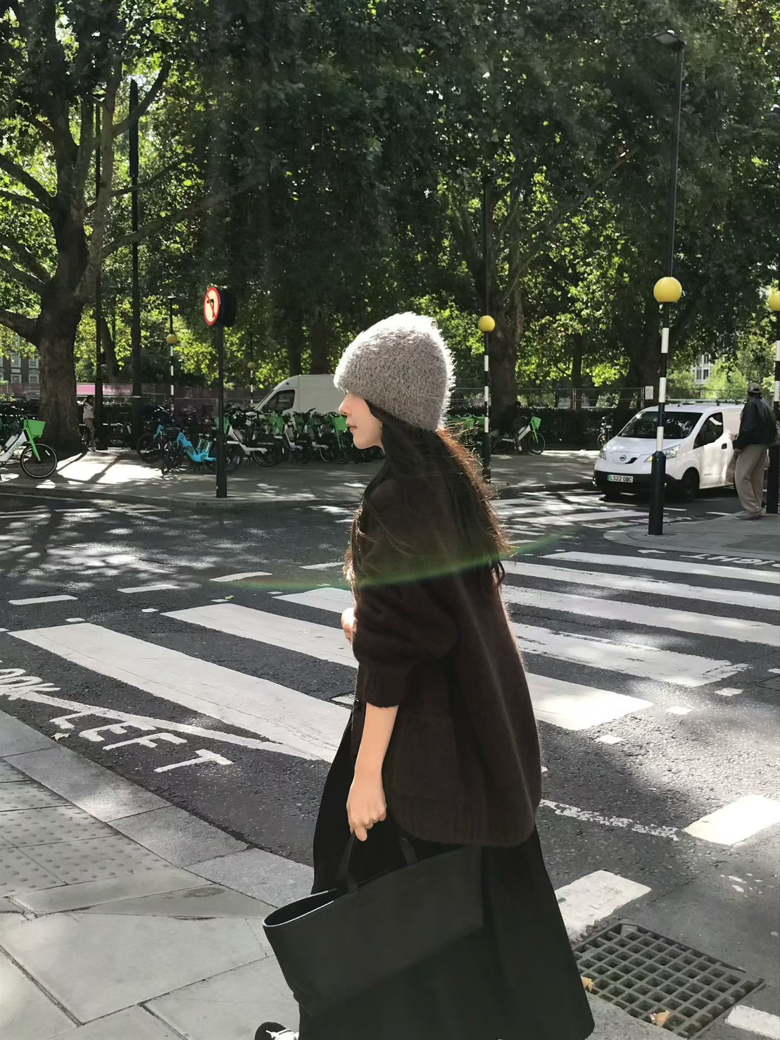 A17.小V家唯美雙口袋馬海毛衣外套