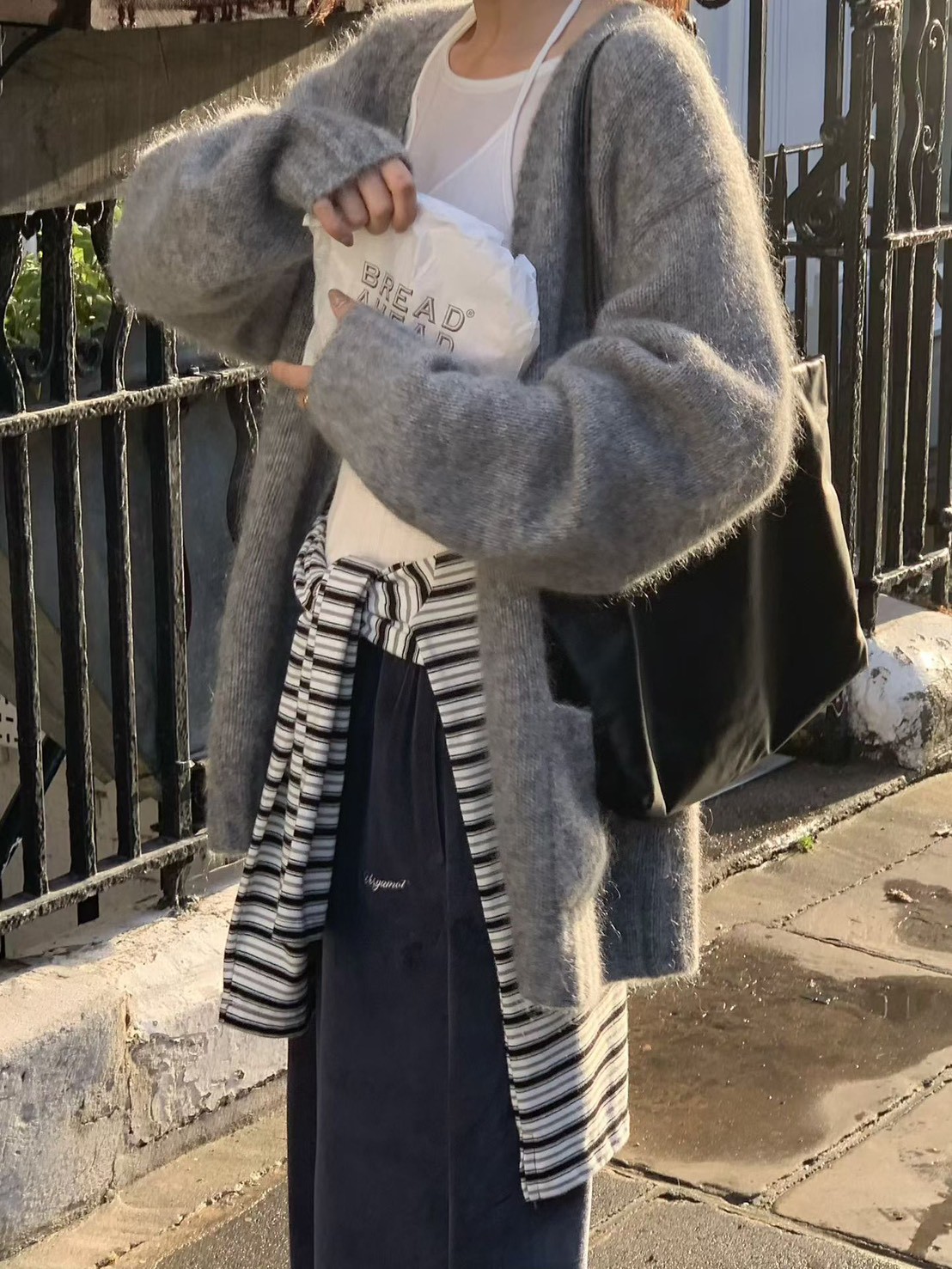 A17.小V家唯美雙口袋馬海毛衣外套