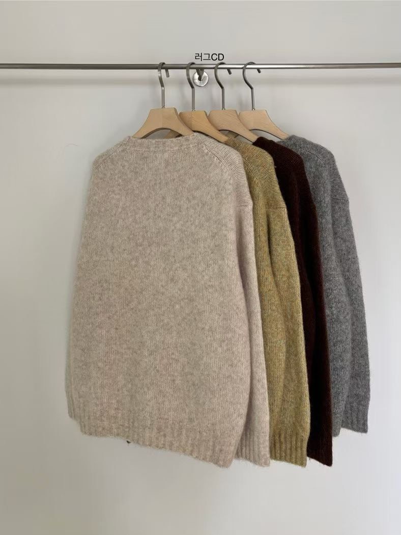 A17.小V家唯美雙口袋馬海毛衣外套