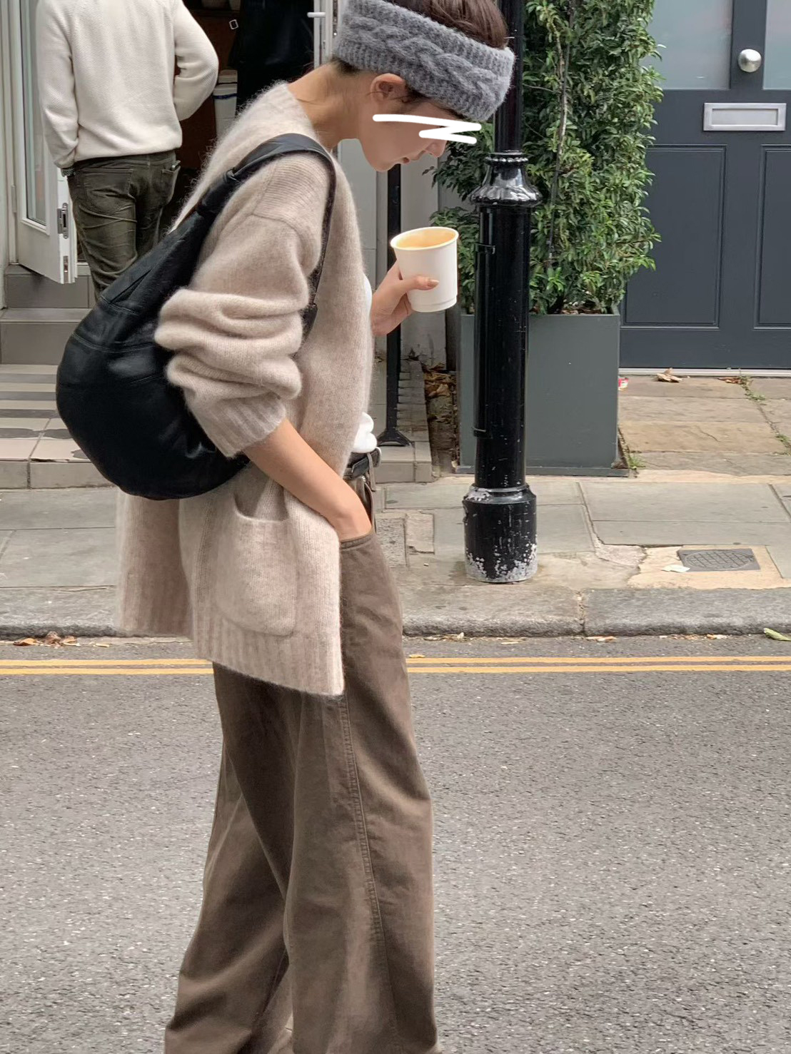 A17.小V家唯美雙口袋馬海毛衣外套