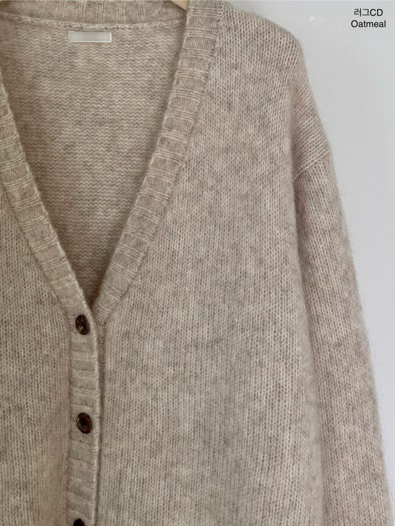 A17.小V家唯美雙口袋馬海毛衣外套