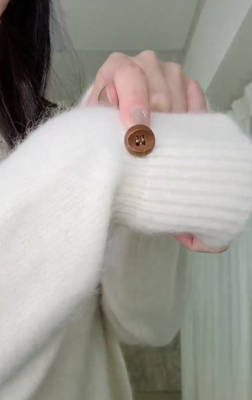 B24.日系木質釦40%浣熊毛衣外套