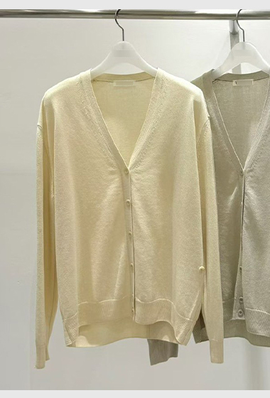 A30.質感家大V領春日針織外套