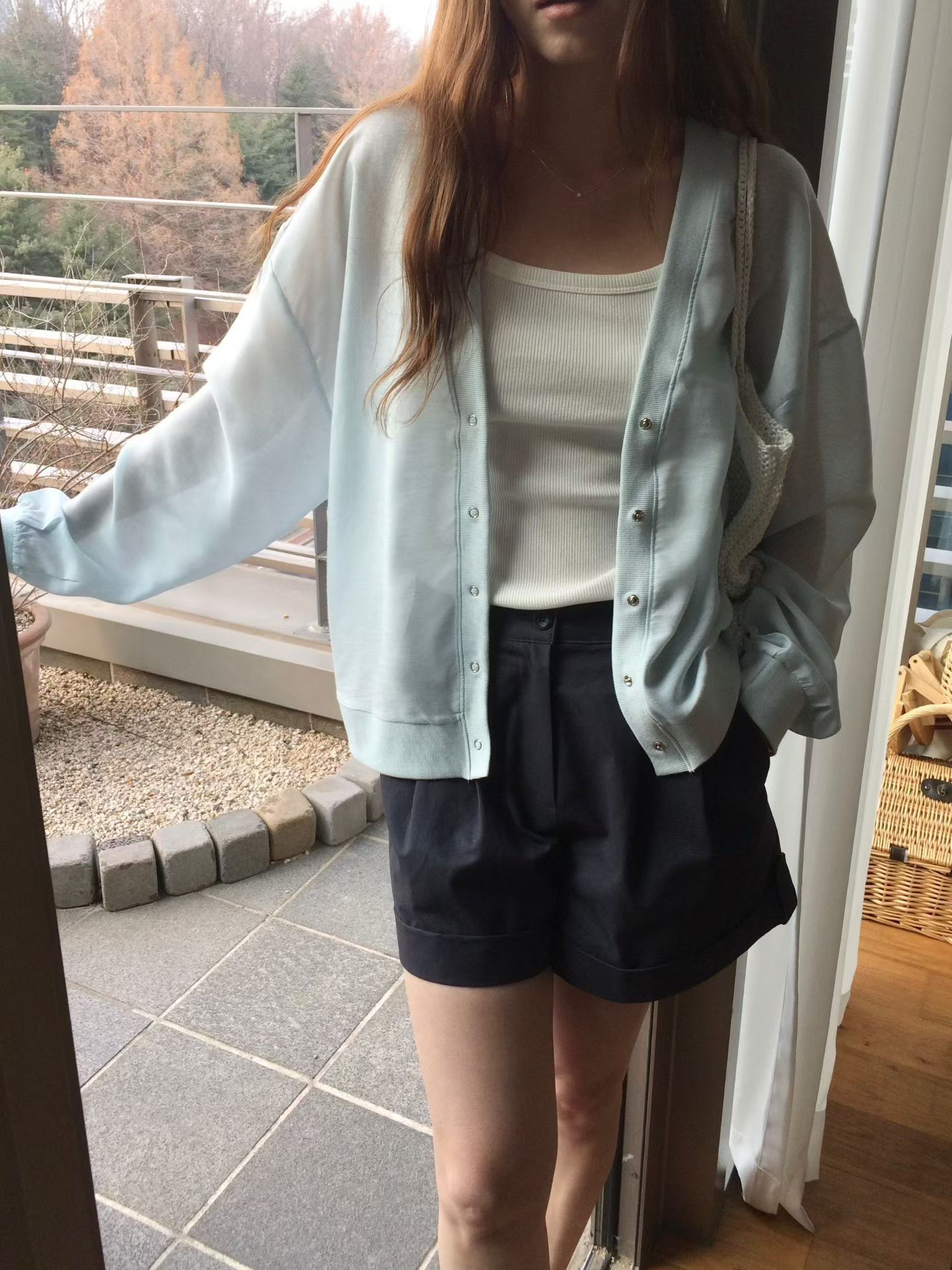 B34.V領滾邊撞色後繡字外套