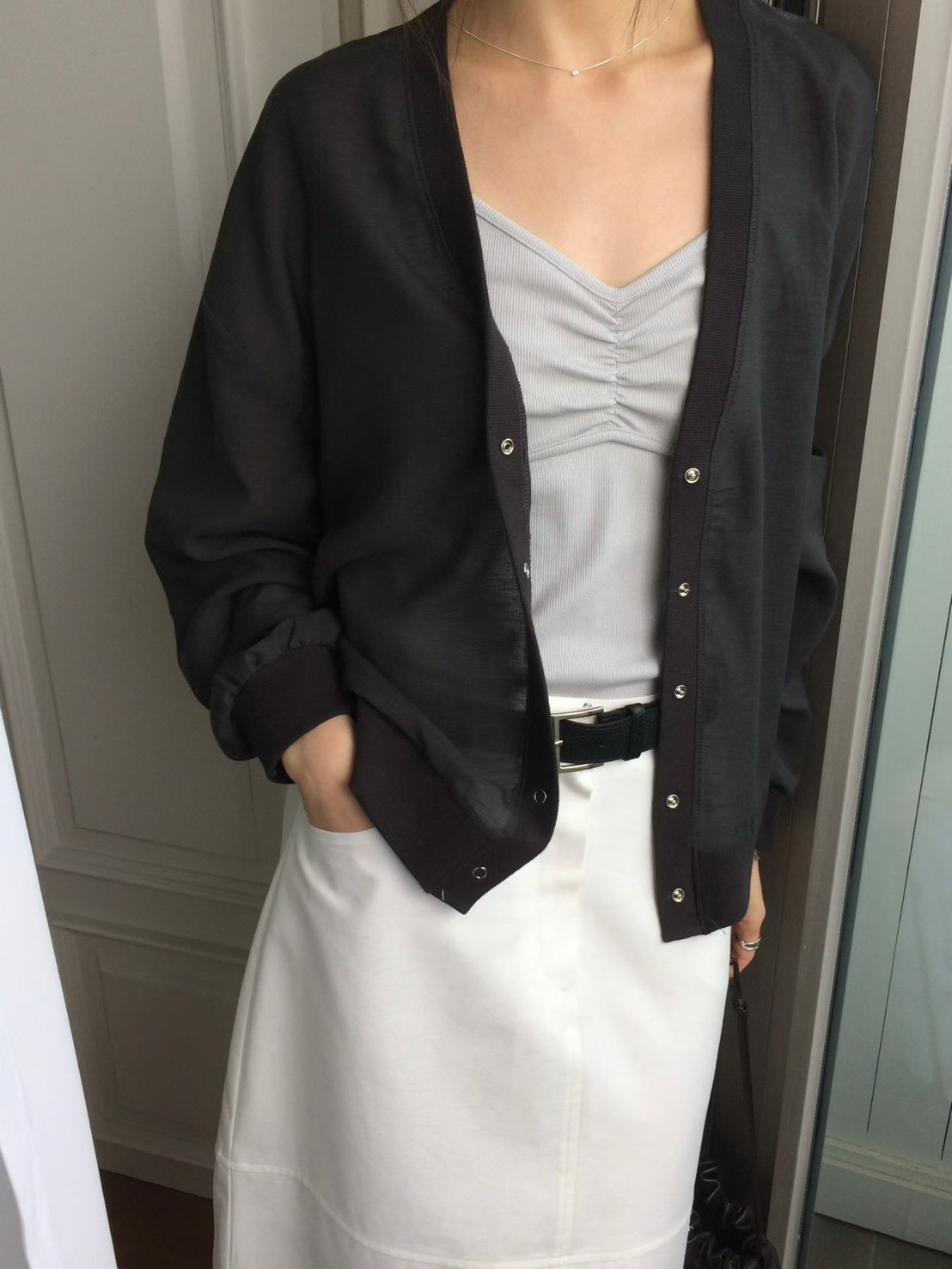 B34.V領滾邊撞色後繡字外套