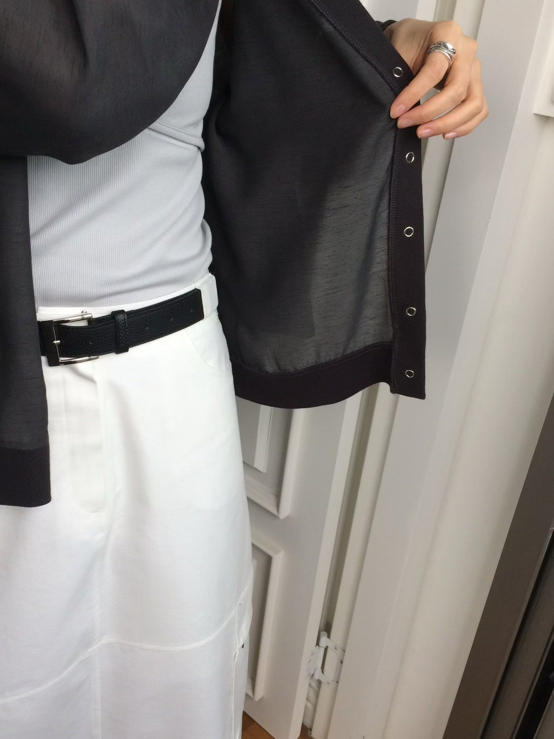 B34.V領滾邊撞色後繡字外套