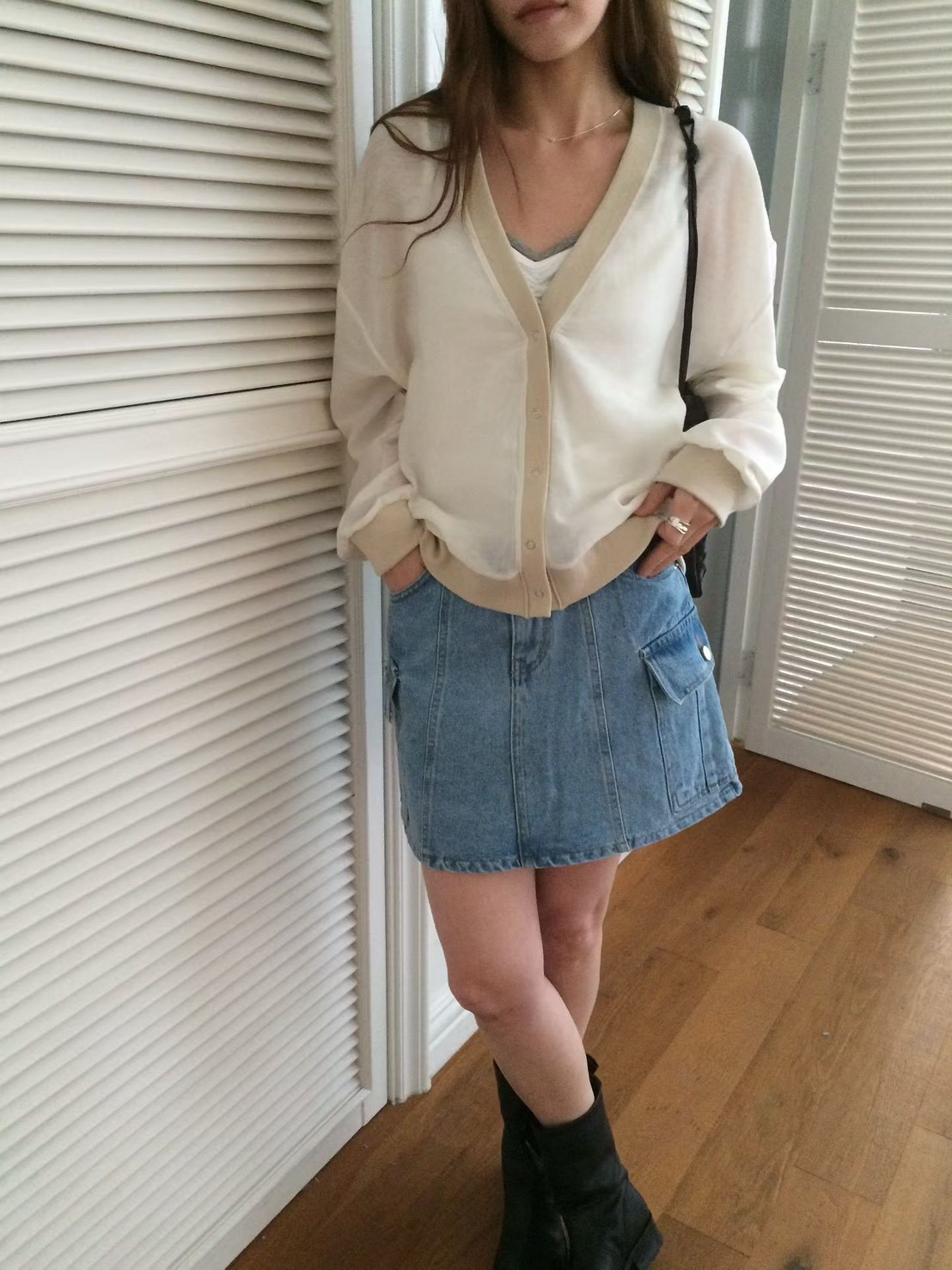 B34.V領滾邊撞色後繡字外套