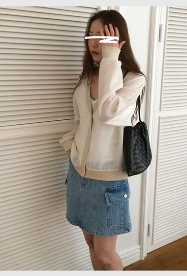 B34.V領滾邊撞色後繡字外套