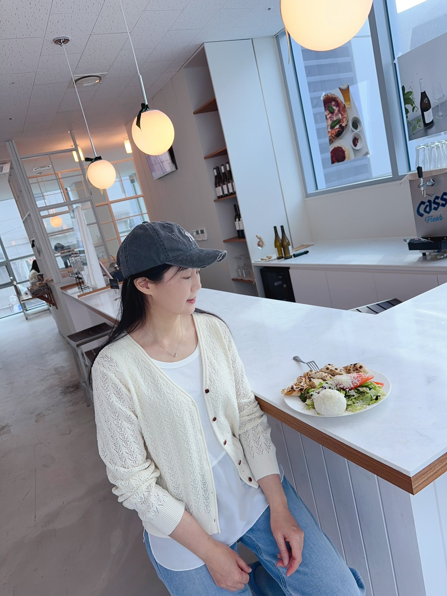 B103.溫柔勾花針織小外套