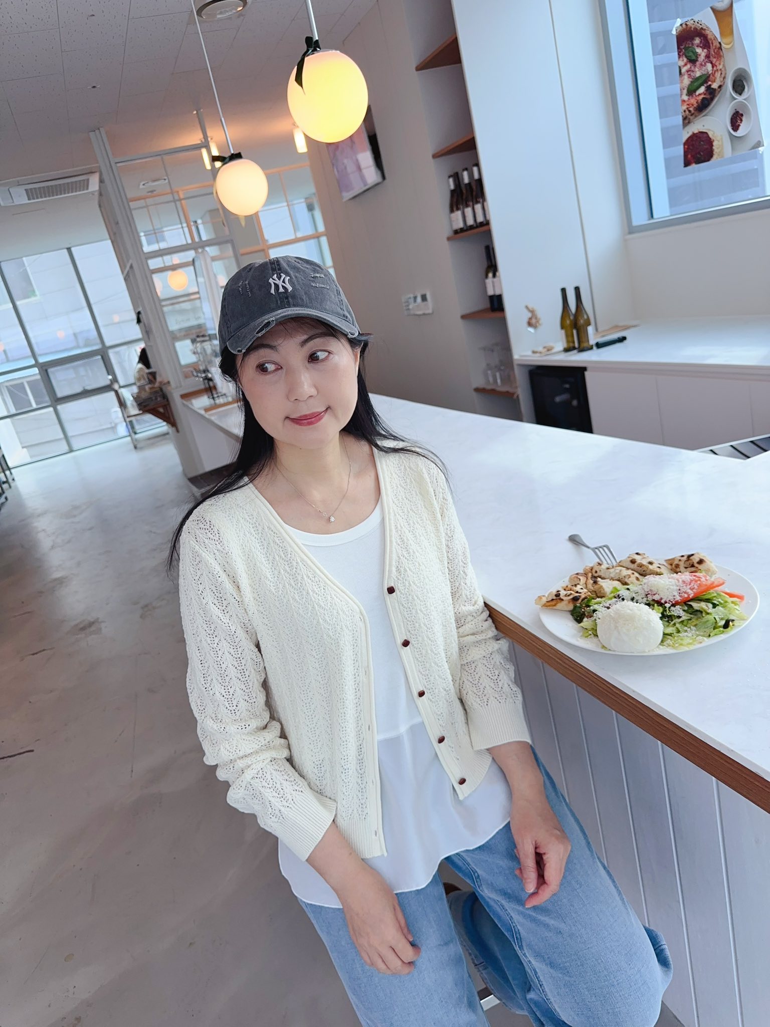 B103.溫柔勾花針織小外套