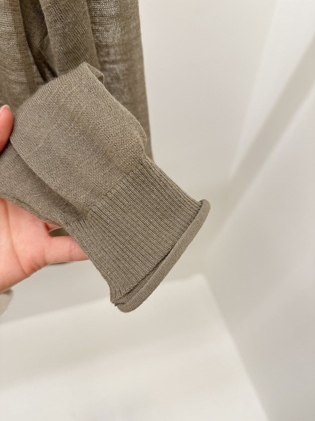 B129.透氣VISCOSE針織小外套