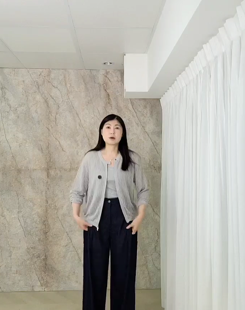 單釦拉鍊洞洞針織小外套